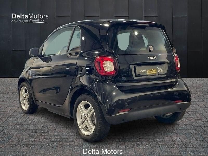Usata Smart ForTwo Coupé Pure 60 kW (82 CV) 2021 Bianco Utilitaria