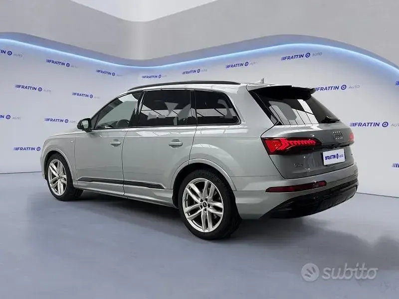 Usata Audi Q7 Sport 286 CV (210 kW) 2023 Grigio SUV