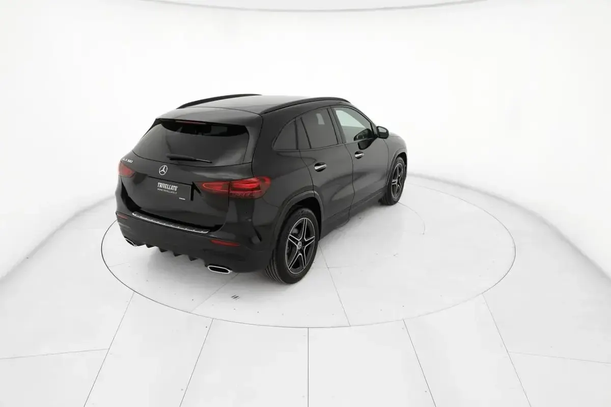 Usata Mercedes GLA180 Advanced Plus 136 CV (100 kW) 2025 Nero SUV