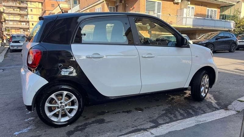 Usata Smart ForFour Passion 75 CV (55 kW) 2016 Bianco Utilitaria