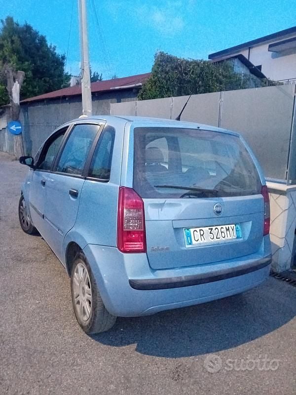Usata Fiat Idea 75 CV (55 kW) 2004 Blu Monovolume