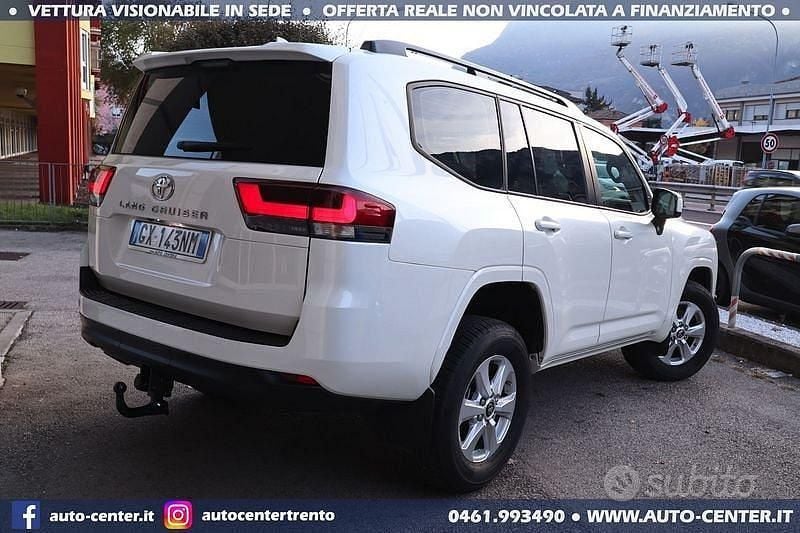 Usata Toyota Land Cruiser 309 CV (227 kW) 2023 Bianco SUV