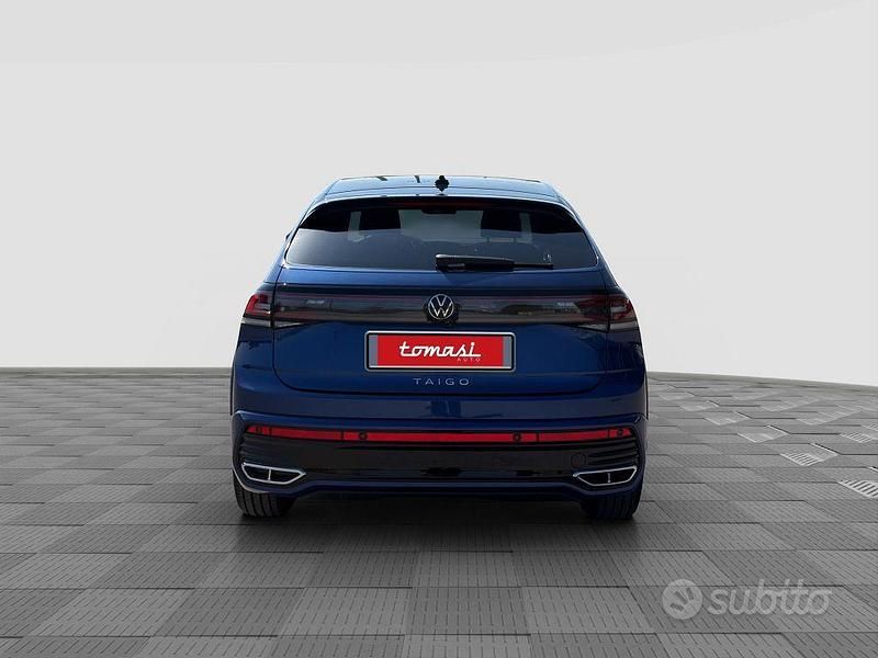 Usata VW Taigo R-line 116 CV (85 kW) 2024 Reef blue con tetto nero pastello SUV