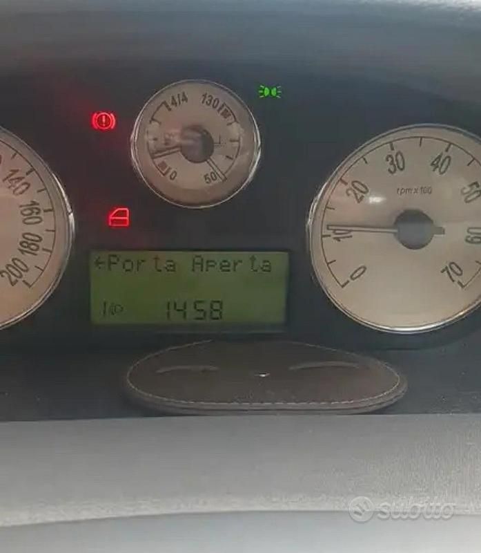 Usata 2005 Lancia Ypsilon Due volumi | 3800 € - Immagine 1/4