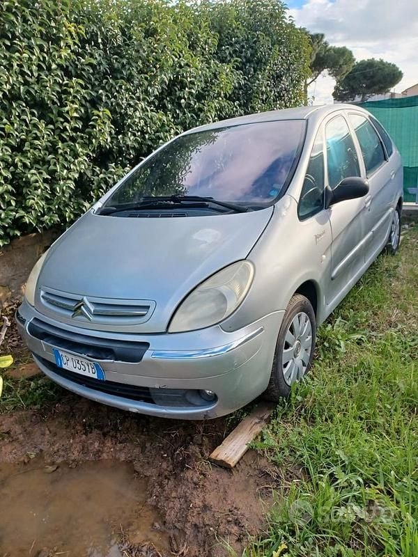 Usata Citroën Grand C4 Picasso 2000 Grigio Monovolume