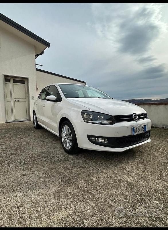 Usata VW Polo Comfortline 75 CV (55 kW) 2014 Bianco Berlina