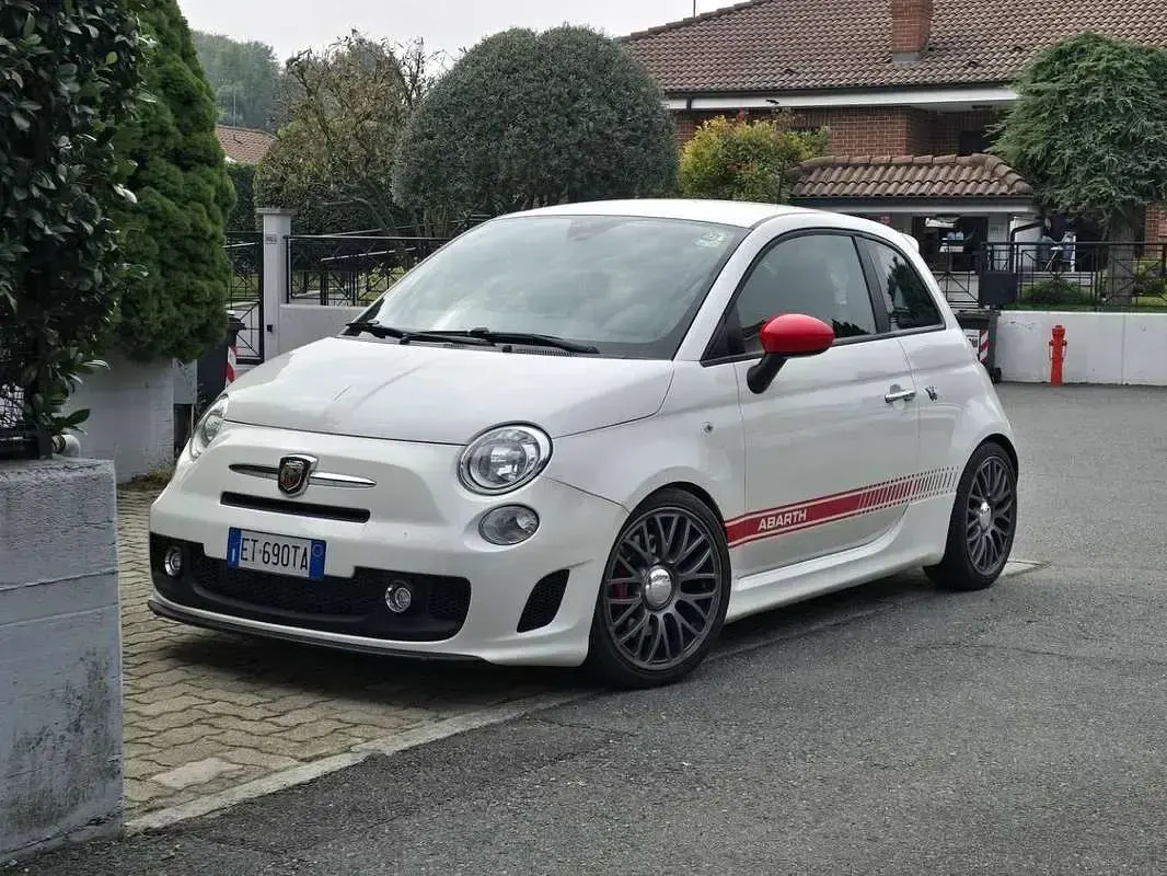 Usata Abarth 595 Competizione 135 CV (99 kW) 2014 Bianco Utilitaria