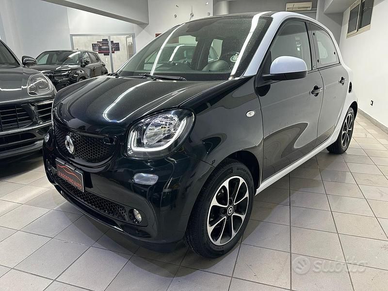 Nero Usata 2019 Smart ForFour Passion Due volumi | 9900 € (Super prezzo) - Immagine 1/4