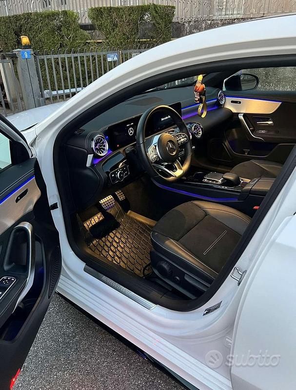Usata Mercedes A200 150 CV (110 kW) 2022 Bianco Berlina