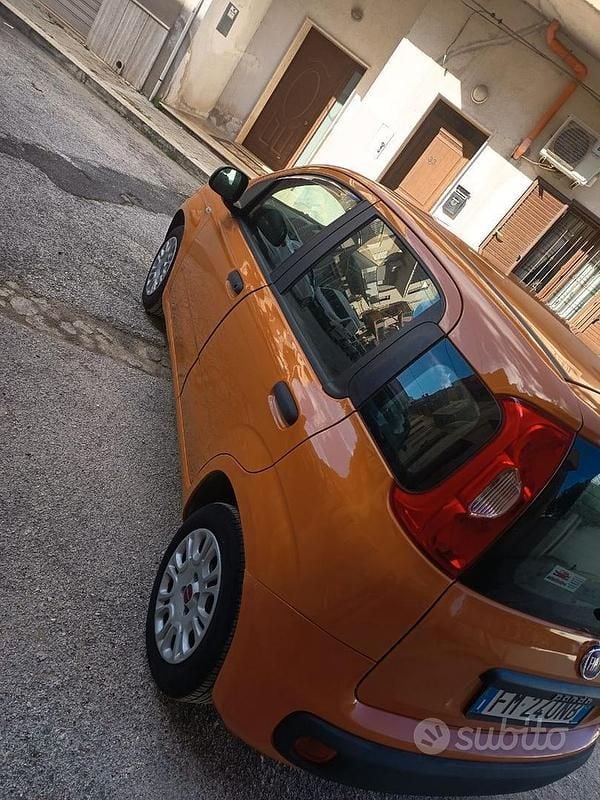 Usata Fiat Panda Easy 69 CV (50 kW) 2018 Utilitaria