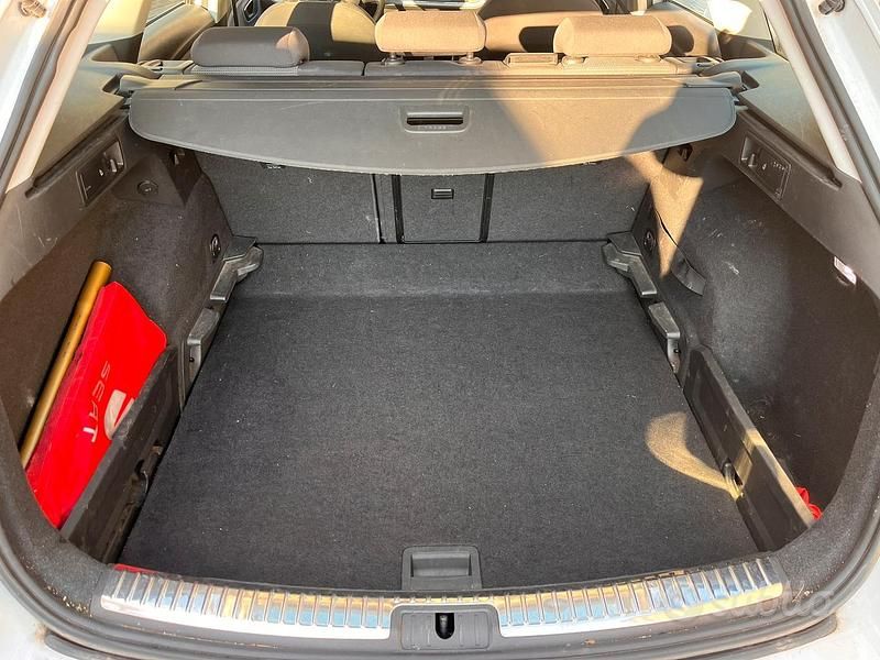 Usata Seat Leon ST Business 150 CV (110 kW) 2018 Bianco Station wagon