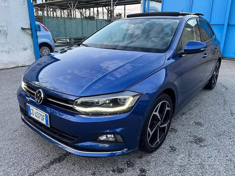 Usata VW Polo Highline 110 CV (80 kW) 2021 Blu Utilitaria