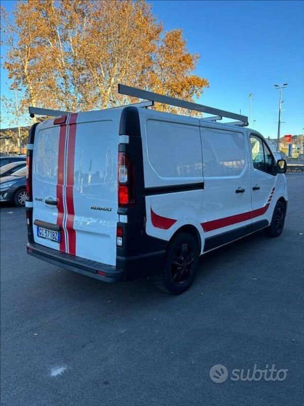 Begagnad Renault Trafic 170 HK (125 kW) 2020 Vit Minibuss