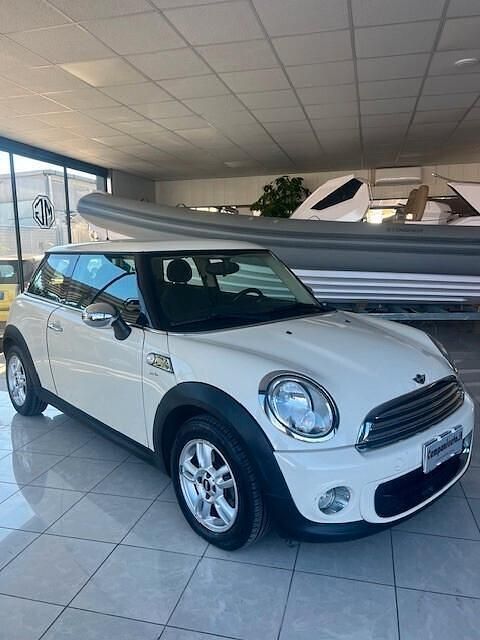 Usata Mini ONE 74 CV (54 kW) 2011 Bianco Utilitaria