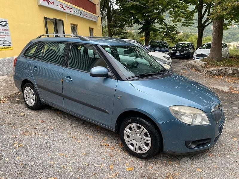 Blu Usata 2009 Skoda Fabia Comfort Station wagon | 2499 € (Molto cara) - Immagine 1/4