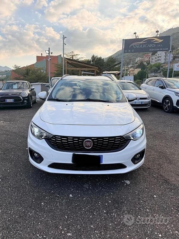 Usata Fiat Tipo Lounge 95 CV (69 kW) 2019 Bianco Station wagon