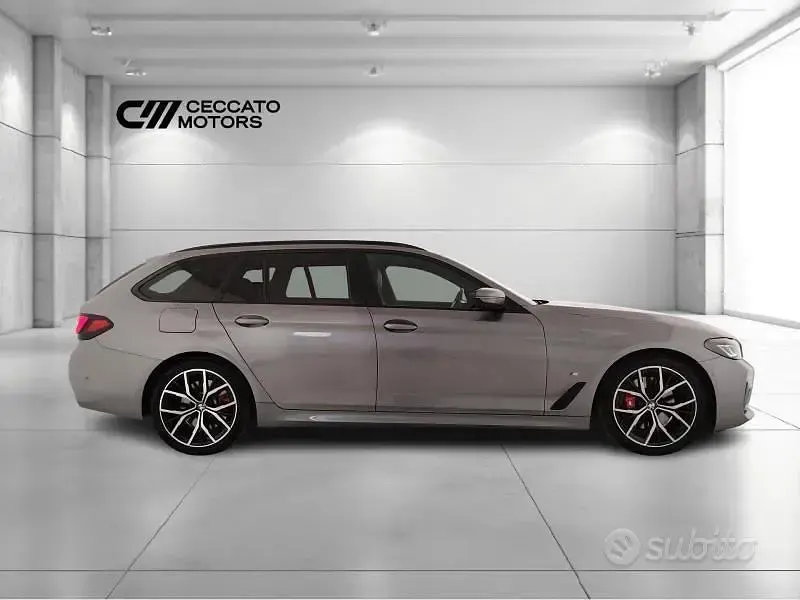 Usata BMW 520 M Sport 190 CV (139 kW) 2023 Grigio Station wagon