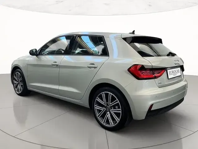 Usata Audi A1 Sportback Business 116 CV (85 kW) 2026 Argento rugiada metallizzato Utilitaria