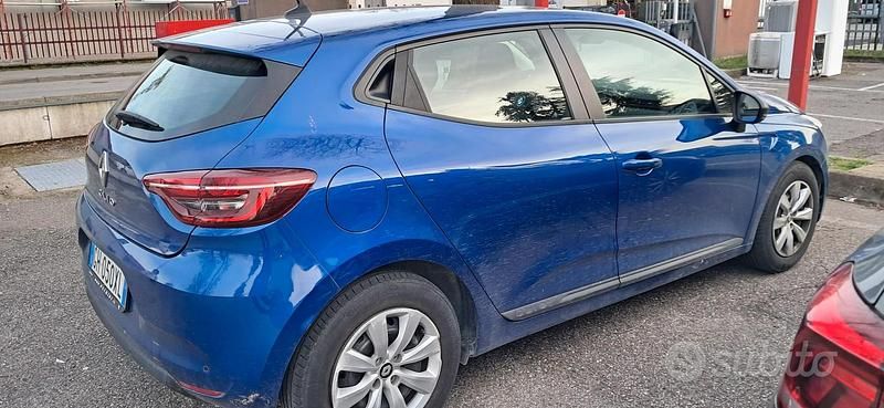 Usata Renault Clio V 75 CV (55 kW) 2021 Blu Berlina