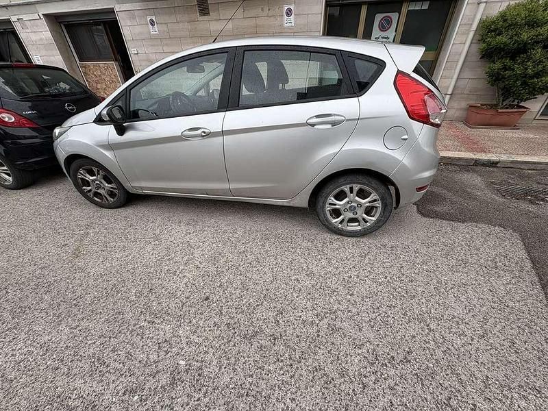 Usata Ford Fiesta Titanium 92 CV (67 kW) 2014 Utilitaria