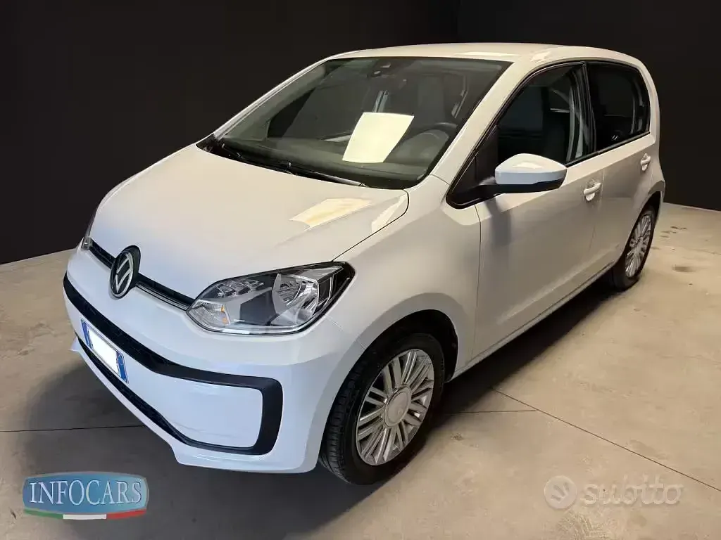 Usata VW up! move up! 65 CV (47 kW) 2023 Bianco pastello Utilitaria