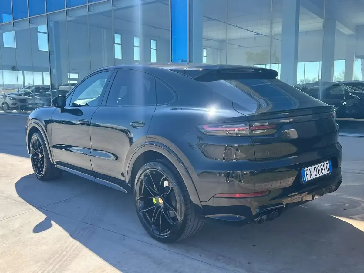Usata Porsche Cayenne Coupe 340 CV (250 kW) 2019 Nero Coupé