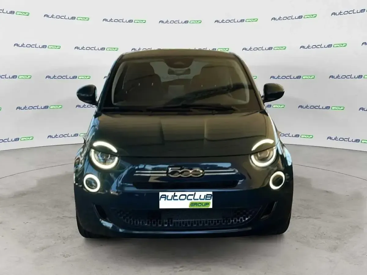 Nuova Fiat 500 64 CV (47 kW) 2025 Blu Berlina