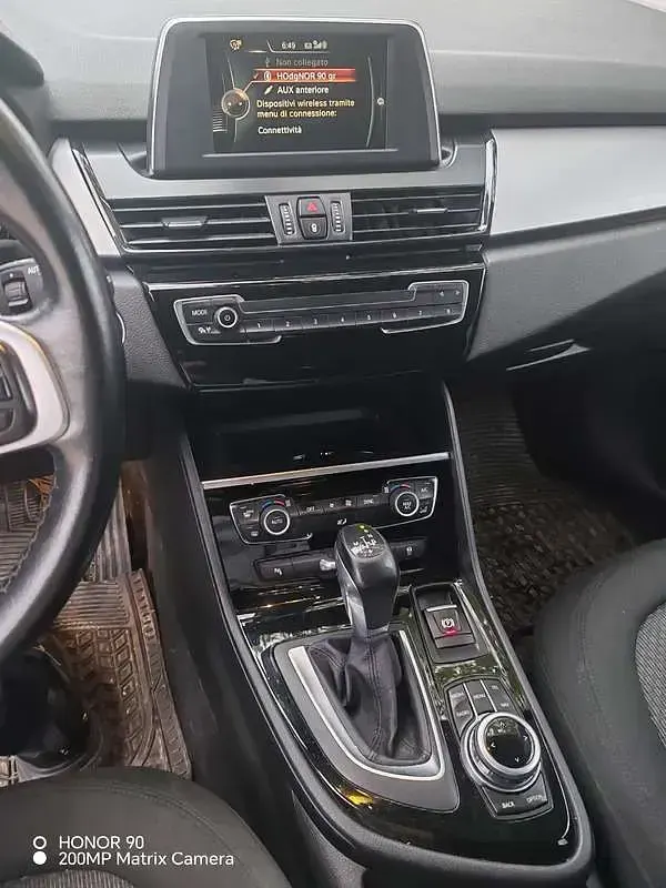 Begagnad BMW 218 Active Tourer Luxury Line 150 HK (110 kW) 2017 Blå Minibuss