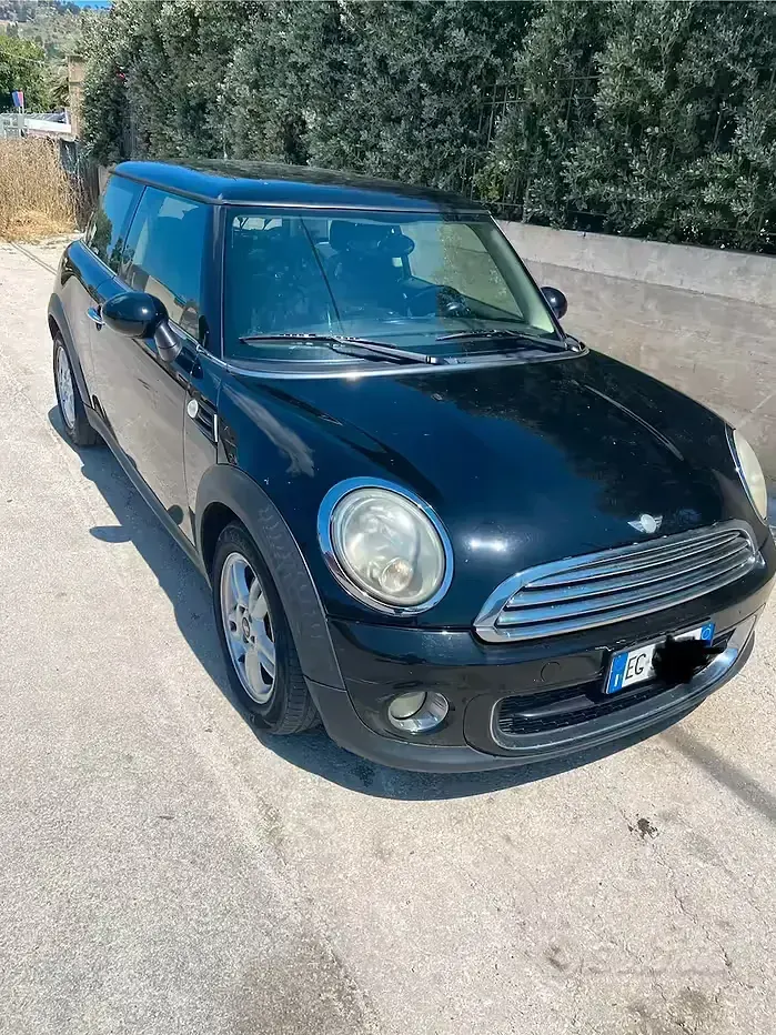 Usata Mini ONE 90 CV (66 kW) 2011 Nero Utilitaria