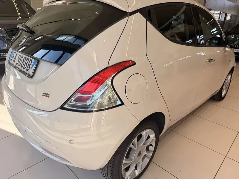 Usata Lancia Ypsilon S 95 CV (69 kW) 2015 Other Utilitaria