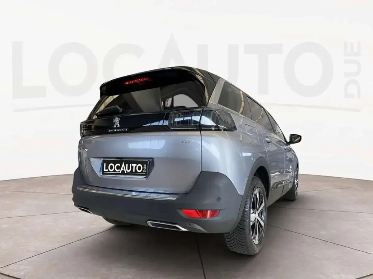Usata Peugeot 5008 GT 131 CV (96 kW) 2023 Grigio SUV