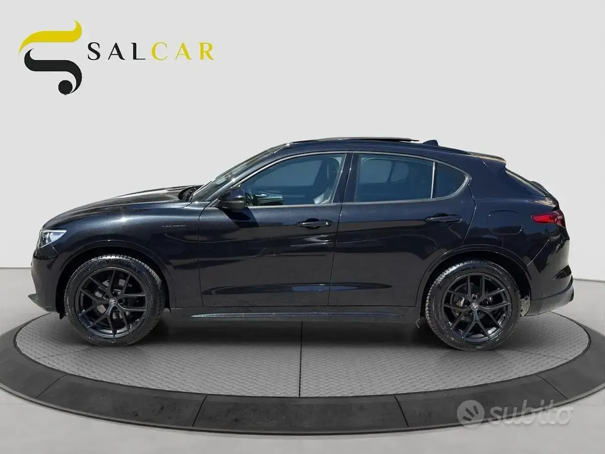 Usata Alfa Romeo Stelvio Veloce 209 CV (153 kW) 2021 Nero SUV