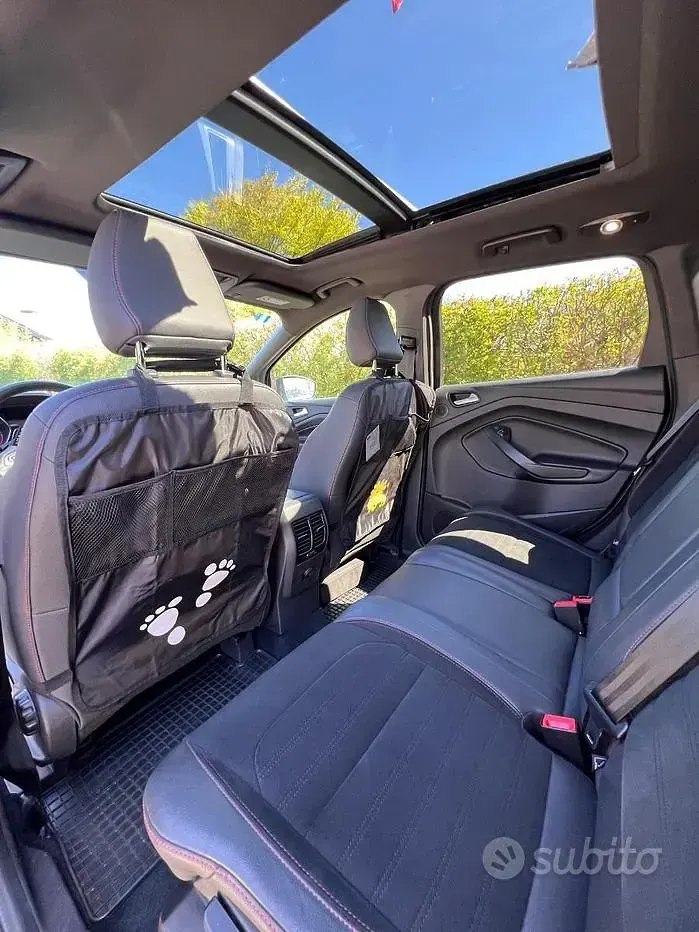 Usata Ford Kuga ST-Line 120 CV (88 kW) 2019 Grigio SUV