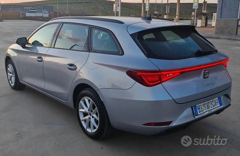 Gebraucht Seat Leon 115 PS (84 kW) 2022 Grau Limousine