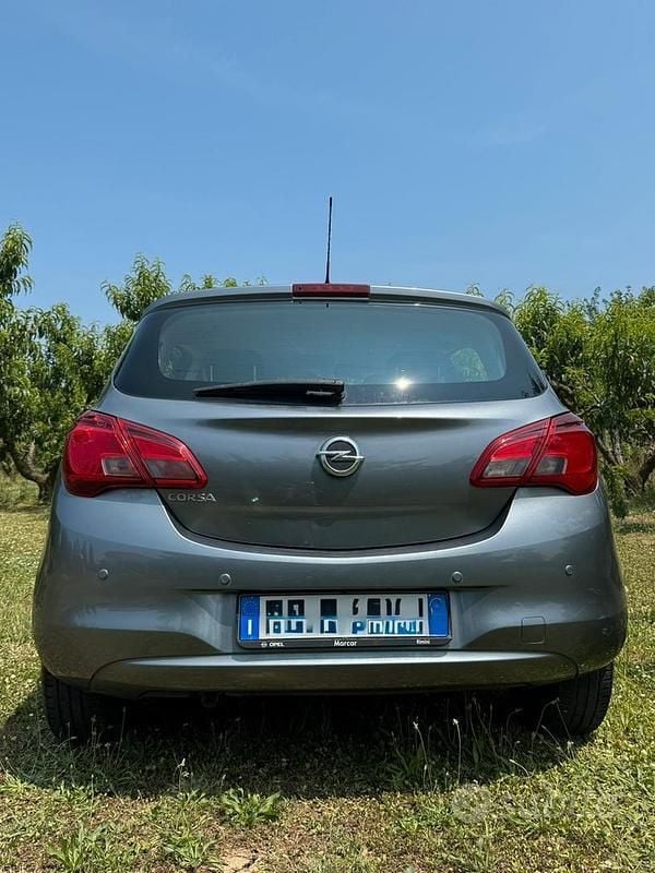Usata Opel Corsa 69 CV (50 kW) 2016 Grigio Utilitaria