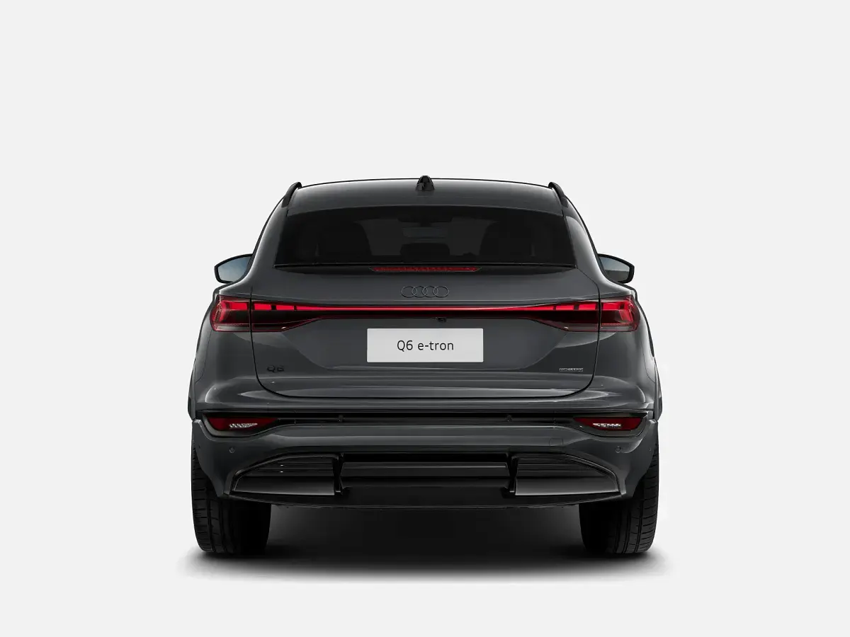 Nuova Audi e-tron S-Line 119 kW (163 CV) 2025 Grigio magnete SUV