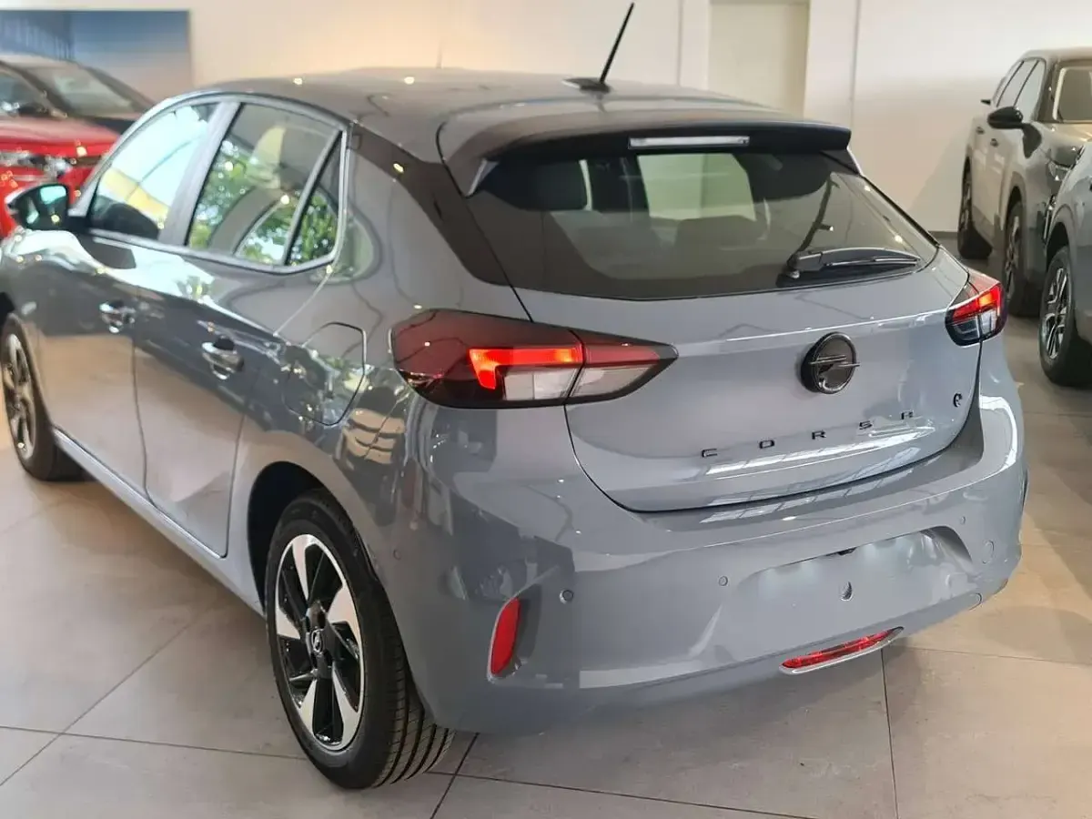 Nuova Opel Corsa-e drive 56 kW (77 CV) 2026 Grafic grey Utilitaria