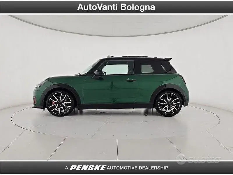Usata Mini John Cooper Works 231 CV (169 kW) 2025 Verde Utilitaria