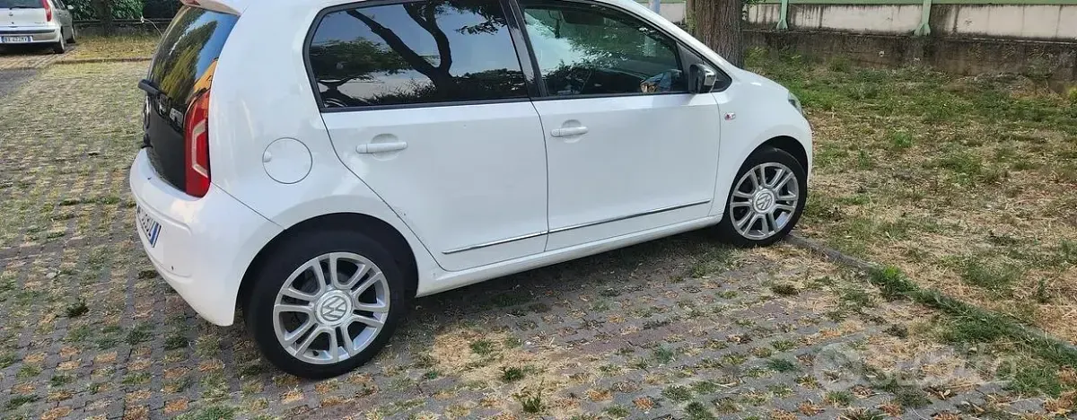 Usata VW up! 68 CV (50 kW) 2013 Bianco Utilitaria