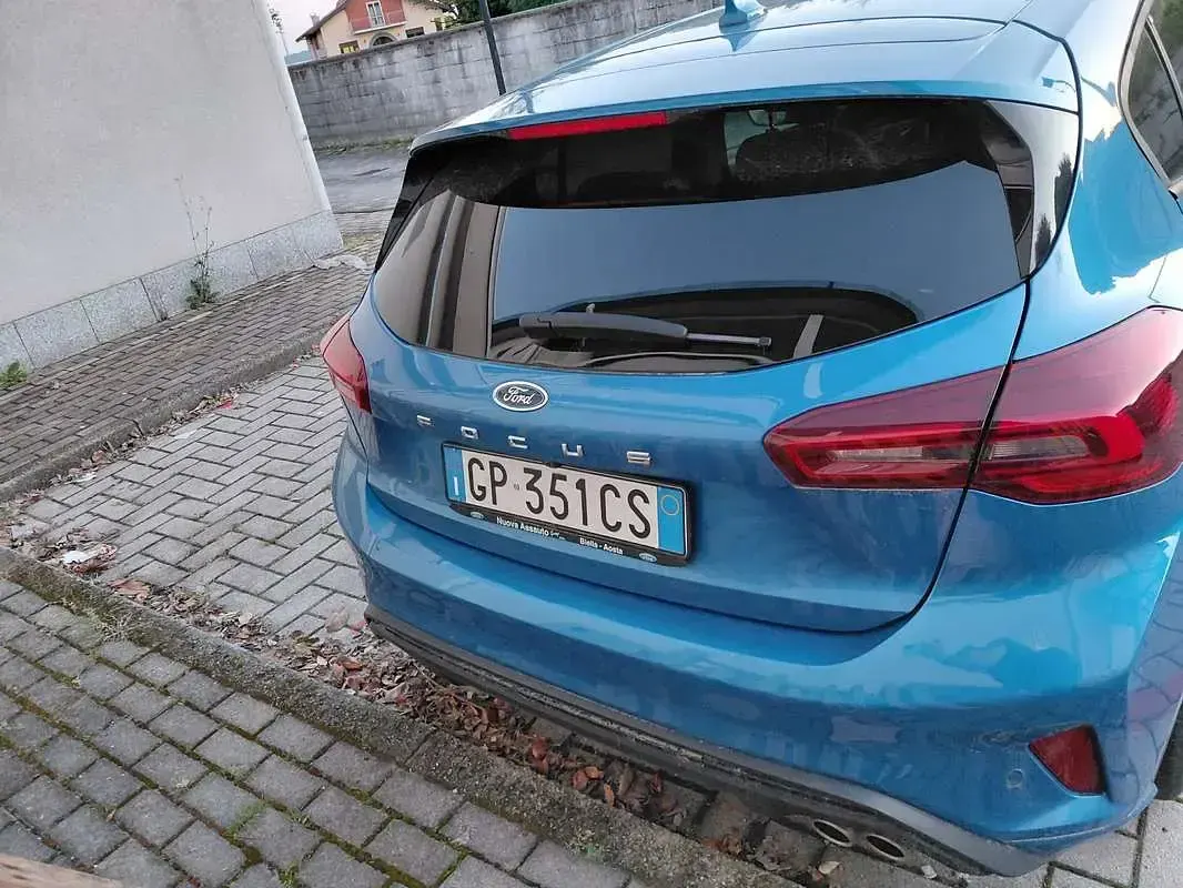 Usata Ford Focus ST-Line 125 CV (91 kW) 2023 Blu/azzurro Berlina