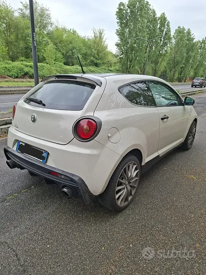 Usata Alfa Romeo MiTo Quadrifoglio 170 CV (125 kW) 2011 Bianco Utilitaria