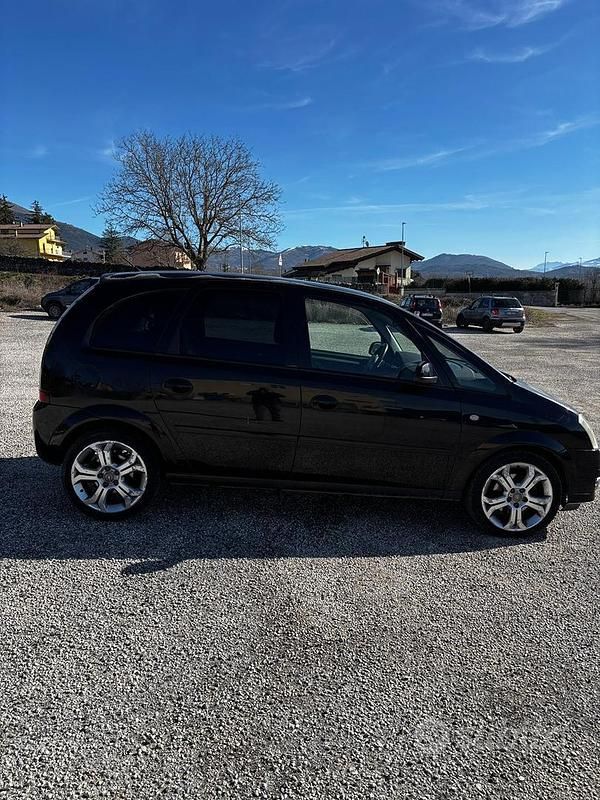 Usata Opel Meriva 125 CV (91 kW) 2007 Monovolume