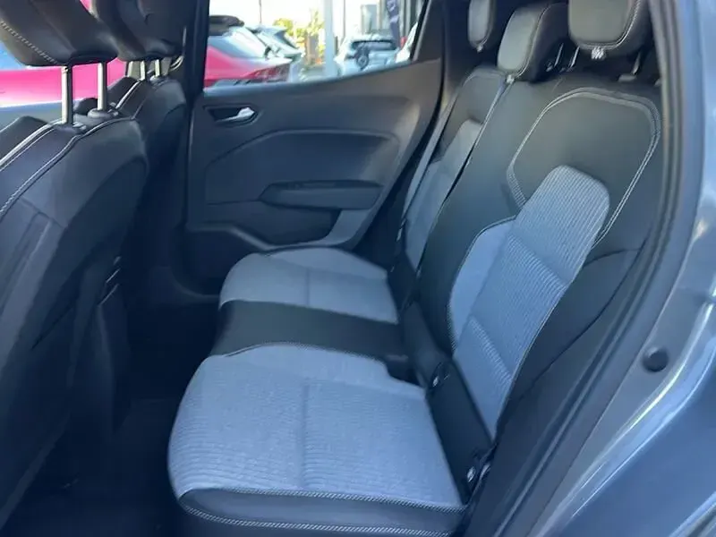 Usata Renault Clio Techno 91 CV (66 kW) 2025 Grigio Utilitaria
