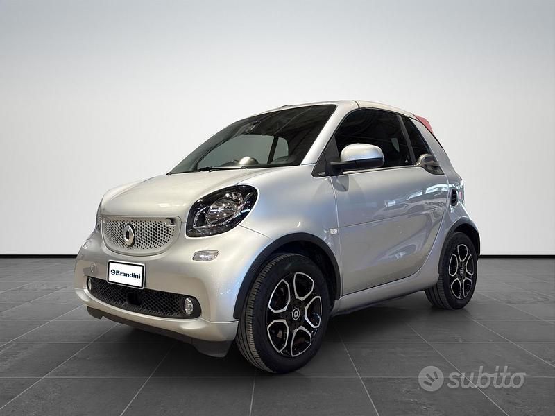 Grigio Usata 2018 Smart ForTwo Cabrio Passion Cabrio | 14.990 € (Buon prezzo) - Immagine 1/4