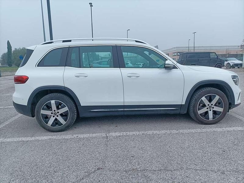 Usata Mercedes GLB180 116 CV (85 kW) 2023 Bianco SUV