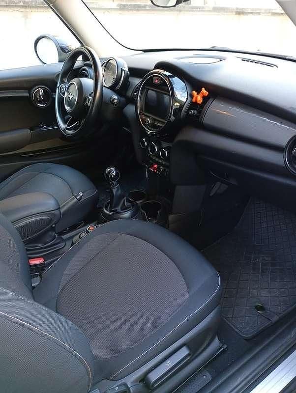 Begagnad Mini Cooper 136 HK (100 kW) 2018 Halvkombi