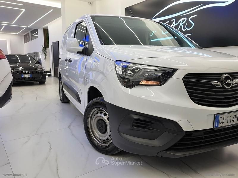 Usata Opel Combo S 102 CV (75 kW) 2020 Bianco Monovolume