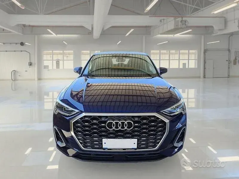 Usata Audi Q3 Sportback S-Line 150 CV (110 kW) 2023 Blu SUV