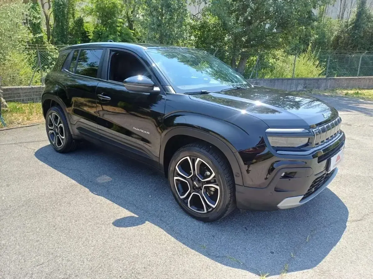 Usata Jeep Avenger Summit 101 CV (74 kW) 2023 Volcano SUV