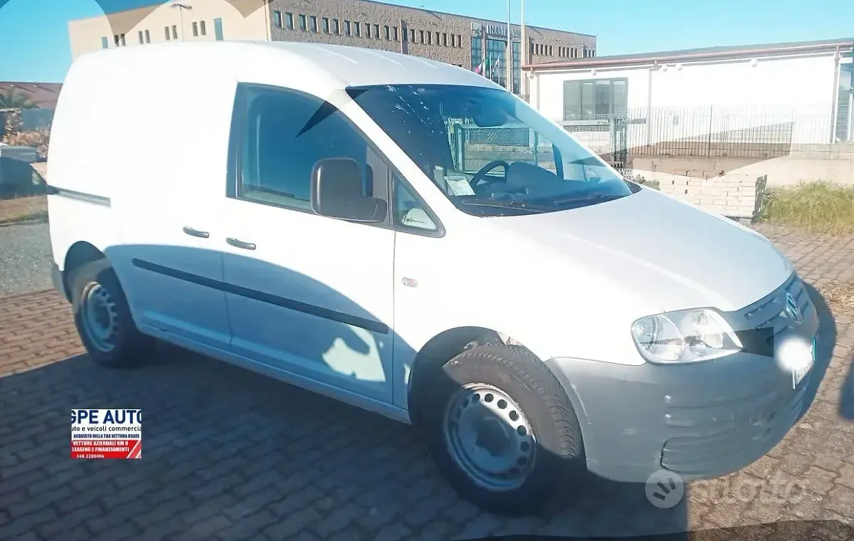Usata VW Caddy 105 CV (77 kW) 2009 Bianco Monovolume